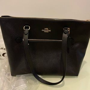Coach Black Women’s Tote (New)